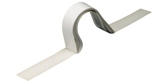 Image of a stack of 3M™ Carry Handles to help make bulky packages easier to handle
