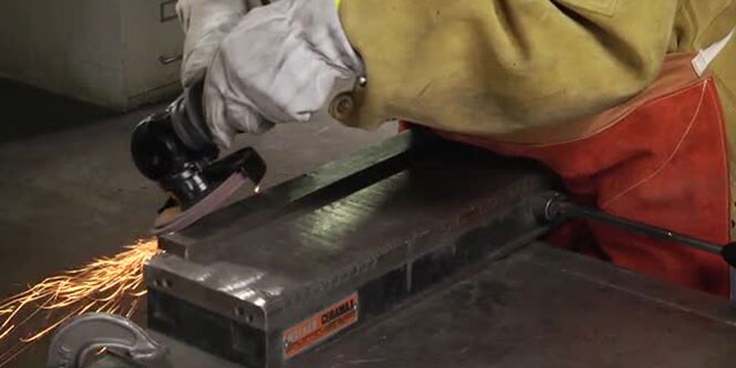 การเจียรขอบด้วยสารกัดกร่อน 3M™ Cubitron™ II
