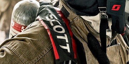 Closeup of person wearing 3M Industrial SCBA

