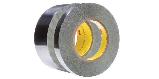 ภาพของเทปกาว 3M™ Lead Foil Tape เทปฟอยล์ตะกั่ว รุ่น 421 สองขนาดที่มีความกว้างแตกต่างกัน
