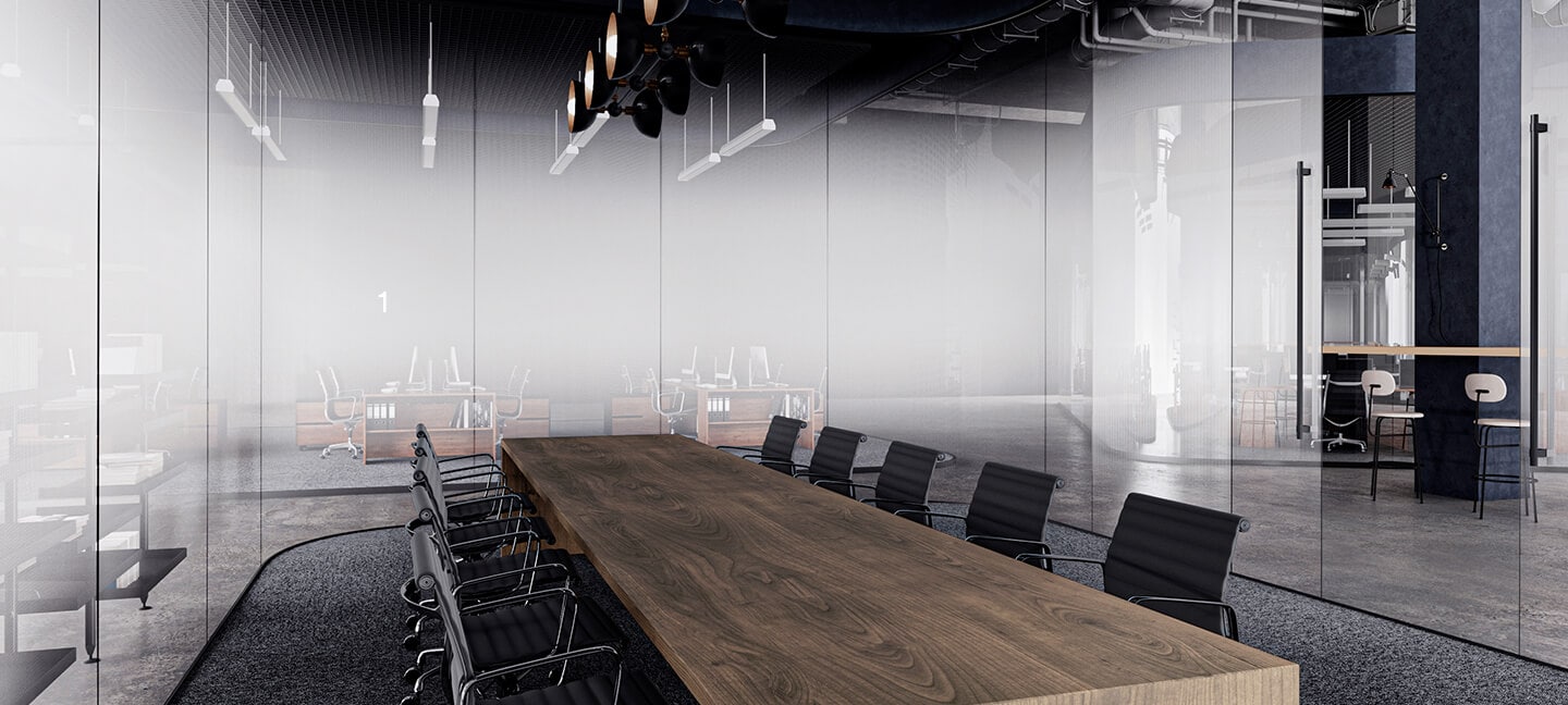 ภาพห้องประชุมสํานักงานโดยใช้การไล่ระดับสี FASARA™ Glass Finish