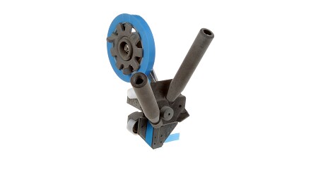 3M™ Adjustable Paint Masking Applicator left-handed tool for use on back roofline between D pillars.
