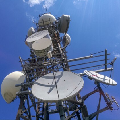 เสาเรโดมและกล่องเสาอากาศ 5G