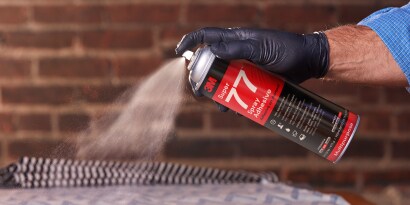 ภาพการใช้งาน 3M Spray Adhesives & Plastic/Rubber Adhesives กาวสเปรย์และกาวพลาสติก/กาวยาง
