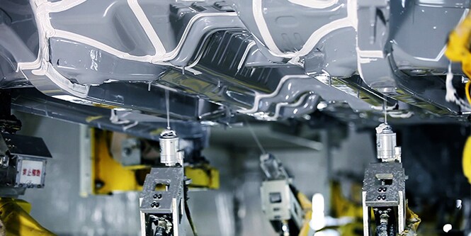 Seam Sealant ถูกนำมาใช้กับสารเคลือบใต้ท้องรถยนต์
