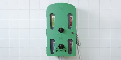 3M™ Flow Control ระบบจ่ายแบบพกพาพร้อมสารเคมีและเครื่องจ่าย
